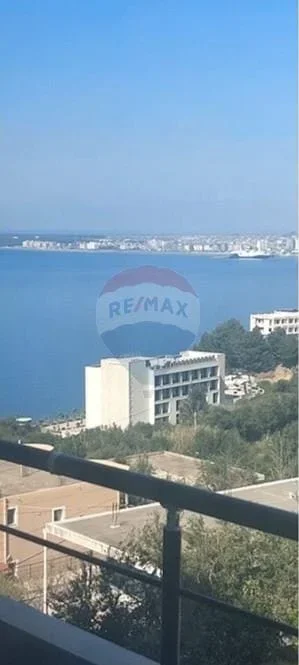 Vlore - Lungomare, jepet me qera apartament 2+1+Ballkon Kati 6, 78 m² 500 € (Rruga Dhimitër Konomi, Vlore)