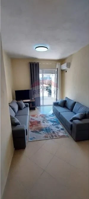 Vlore - Lungomare, jepet me qera apartament 2+1+Ballkon Kati 6, 78 m² 500 € (Rruga Dhimitër Konomi, Vlore)