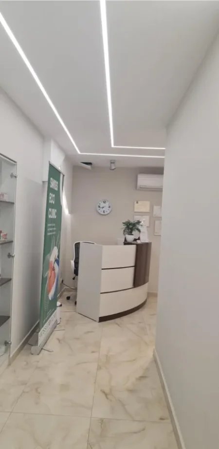 Tirane, jepet me qera ambjent biznesi Kati 0, 70 m² 1.900 € (QENDER)