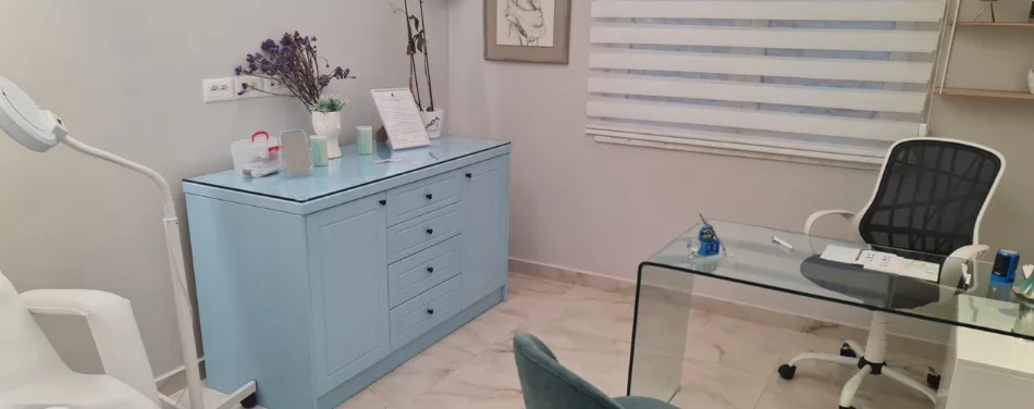 Tirane, jepet me qera ambjent biznesi Kati 0, 70 m² 1.900 € (QENDER)