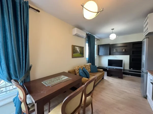 Tirane, jepet me qera apartament Kati 6, 70 m² 650 € 