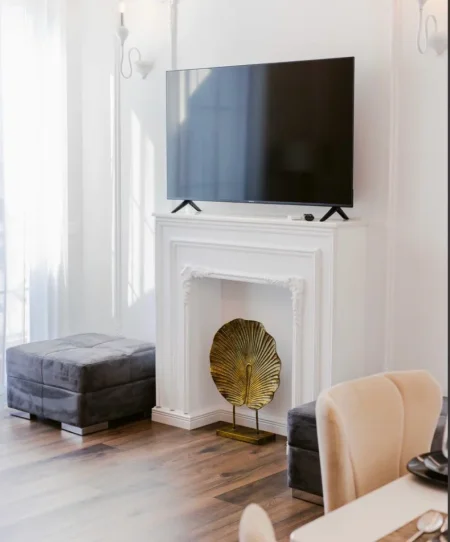 Tirane, jepet me qera apartament 1+1+Ballkon Kati 9, 70 m² 599 € 