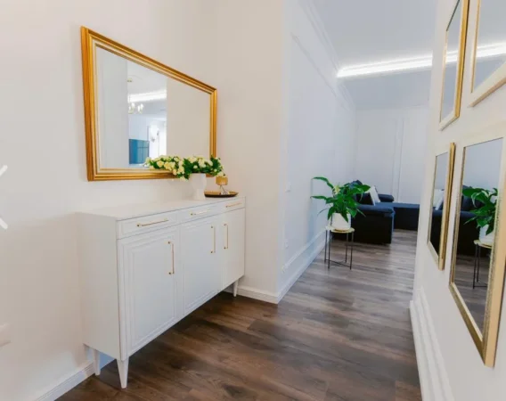 Tirane, jepet me qera apartament 1+1+Ballkon Kati 9, 70 m² 599 € 