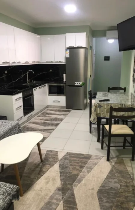 Tirane, jepet me qera apartament 1+1+Ballkon Kati 5, 70 m² 480 € 