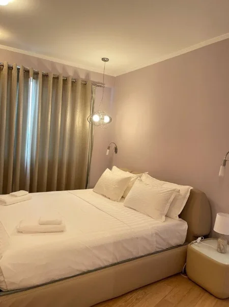 Tirane, jepet me qera apartament Kati 10, 180 m² 2.500 € 