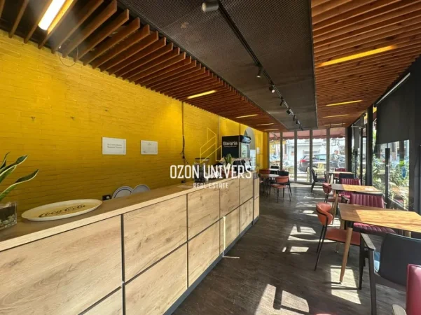 Tirane, shitet ambjent biznesi Kati 0, 40 m² 40.000 € (Bulevardi Bajram Curri)