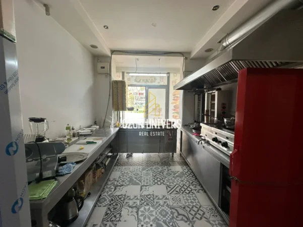 Tirane, shitet ambjent biznesi Kati 0, 40 m² 40.000 € (Bulevardi Bajram Curri)