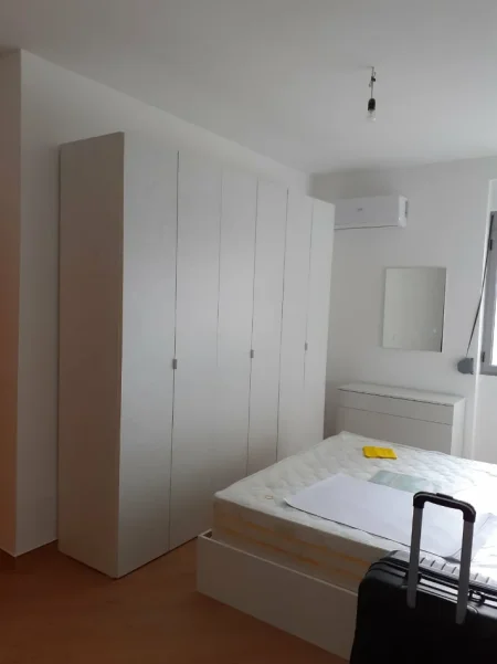 Tirane, jepet me qera apartament 1+1 Kati 5, 70 m² 450 € (Teodor Keko)