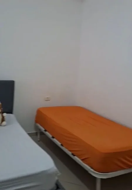 Tirane, jepet me qera apartament 1+1+Ballkon Kati 5, 65 m² 350 € 