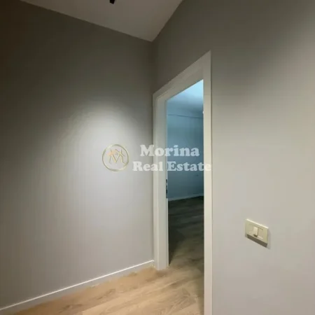 Tirane, jepet me qera apartament 2+1 Kati 7, 120 m² 800 € (Rruga Mine Peza)