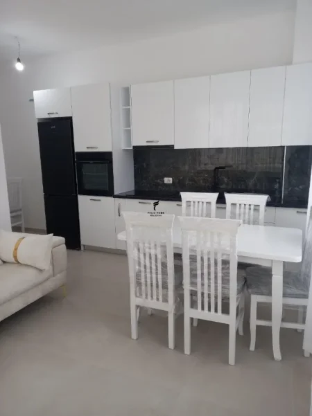 Tirane, jepet me qera apartament 1+1 Kati 3, 62 m² 450 € (ASTIR)