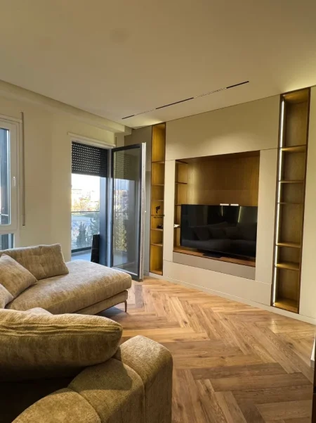 Tirane, jepet me qera apartament 2+1 Kati 4, 93 m² 1.070 € (DON BOSKO)