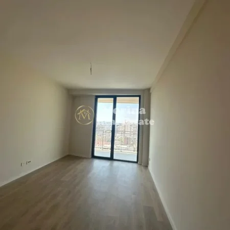 Tirane, jepet me qera ambjent biznesi Kati 9, 130 m² 800 € (Rruga Mine Peza)