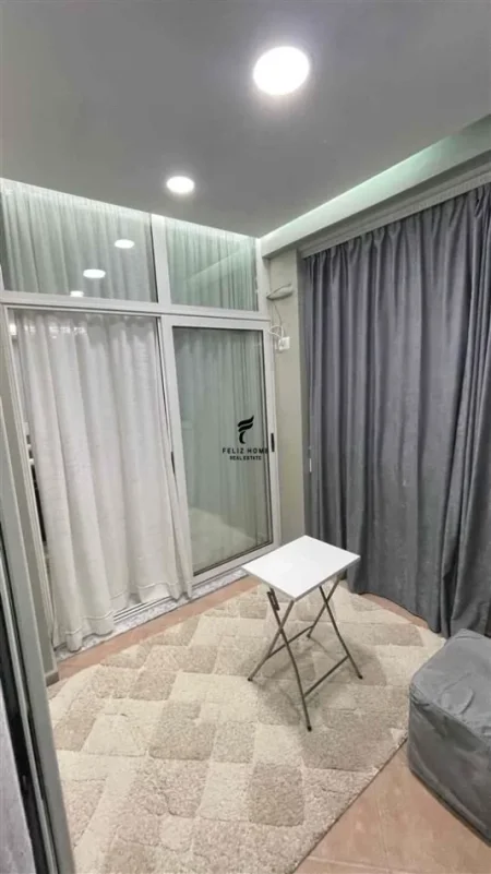 Tirane, jepet me qera apartament 1+1 Kati 3, 75 m² 700 € (KOMUNA E PARISIT)