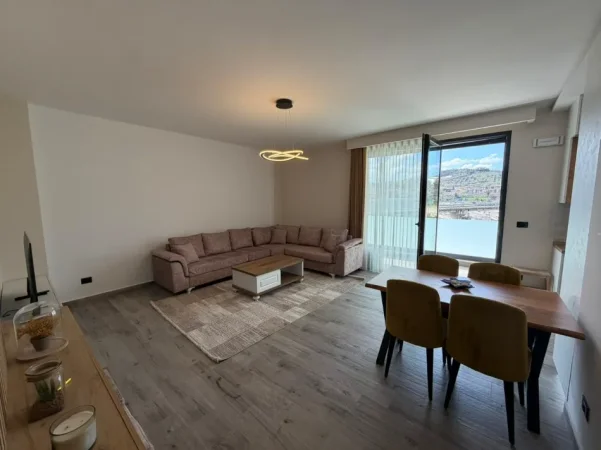 Tirane, jepet me qera apartament 1+1 Kati 1, 80 m² 