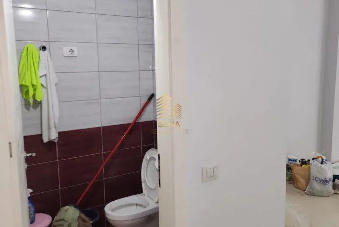 Tirane, shitet ambjent biznesi Kati 2, 57 m² 100.000 € (Astir, Rruga Tom Plezha)