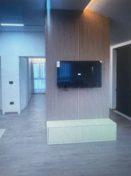 Tirane, jepet me qera apartament 2+1 Kati 3, 118 m² 1.000 € (LAPRAKE)