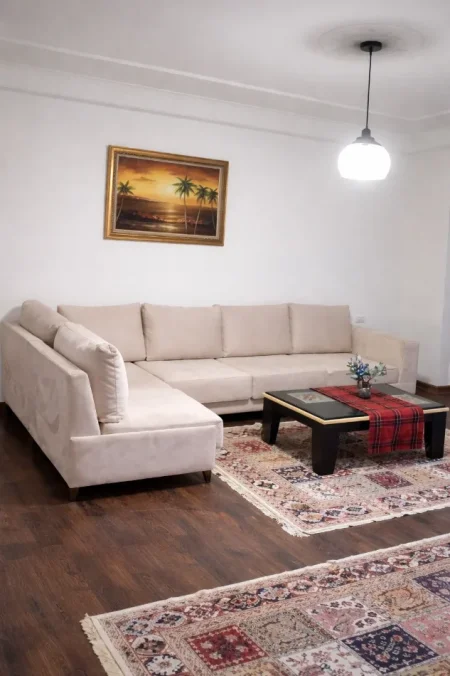Tirane, jepet me qera apartament 2+1+Ballkon Kati 2, 73 m² 550 € (Don Bosko)