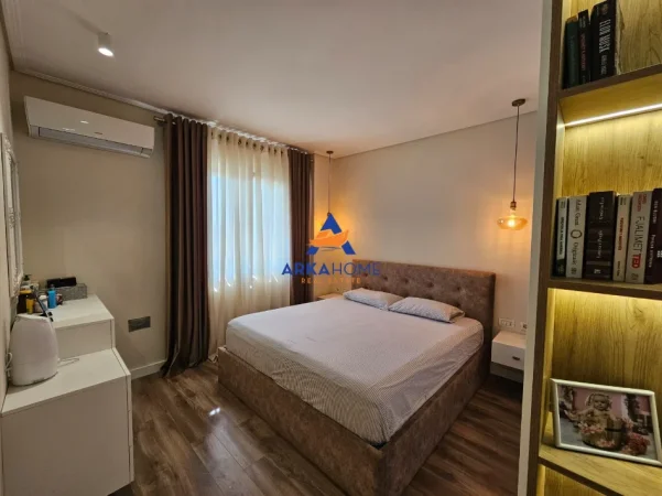 Tirane, shitet apartament 2+1+Ballkon Kati 4, 99 m² 145.000 € 