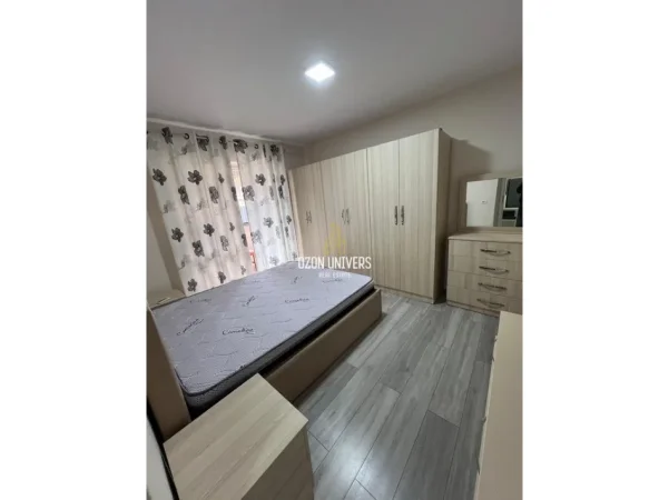 Tirane, jepet me qera apartament 1+1+Ballkon Kati 1, 60 m² 600 € (Myslym Shyr)