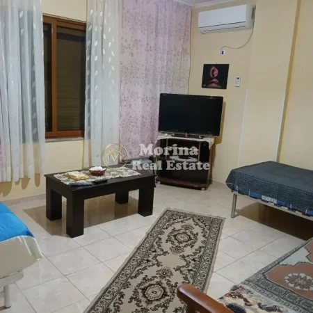 Tirane, jepet me qera apartament 1+1 Kati 3, 47 m² 350 € (Ish Parku Autobusave)