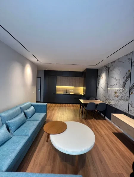 Tirane, jepet me qera apartament 1+1 Kati 7, 70 m² 700 € (RRUGA JORDAN MISJA)