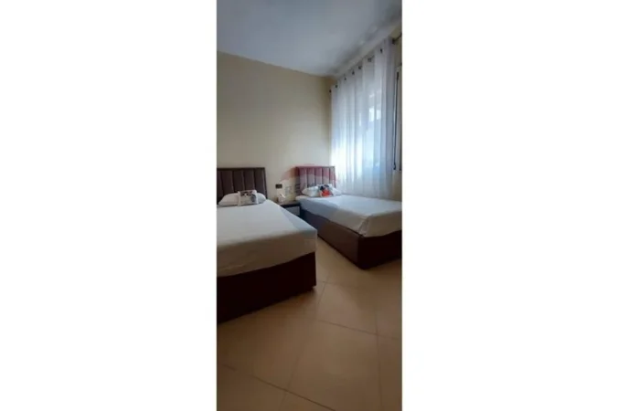 Vlore - Lungomare, jepet me qera apartament 2+1 Kati 5, 78 m² 500 € (Rruga Dhimitër Konomi, Vlore)