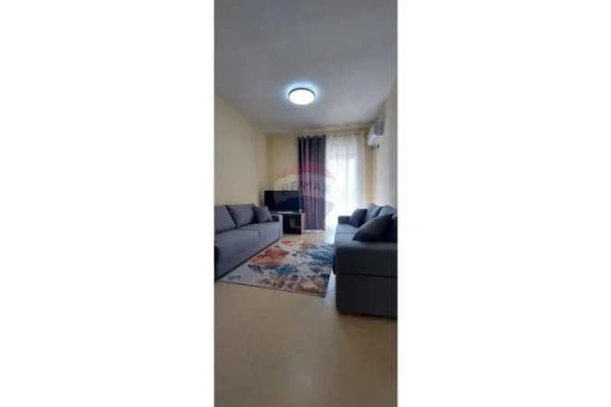 Vlore - Lungomare, jepet me qera apartament 2+1 Kati 5, 78 m² 500 € (Rruga Dhimitër Konomi, Vlore)