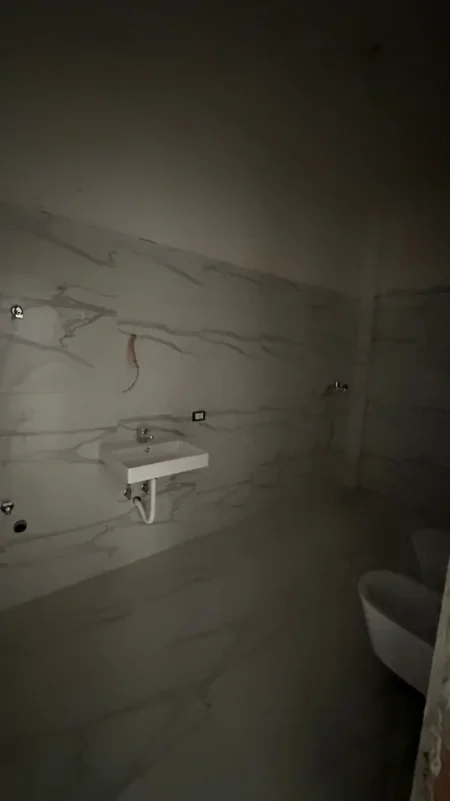 Tirane, shitet apartament 1+1+Ballkon Kati 2, 77 m² 122.560 € (Porta e Re)  Prane Tegut