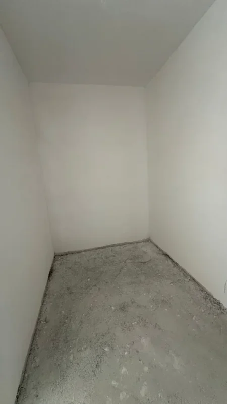 Tirane, shitet apartament 1+1+Ballkon Kati 2, 77 m² 122.560 € (Porta e Re)  Prane Tegut