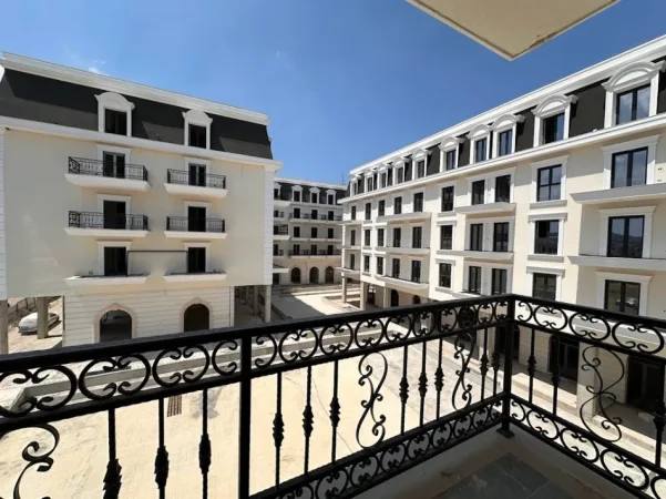 Tirane, shitet apartament 1+1+Ballkon Kati 2, 77 m² 122.560 € (Porta e Re)  Prane Tegut