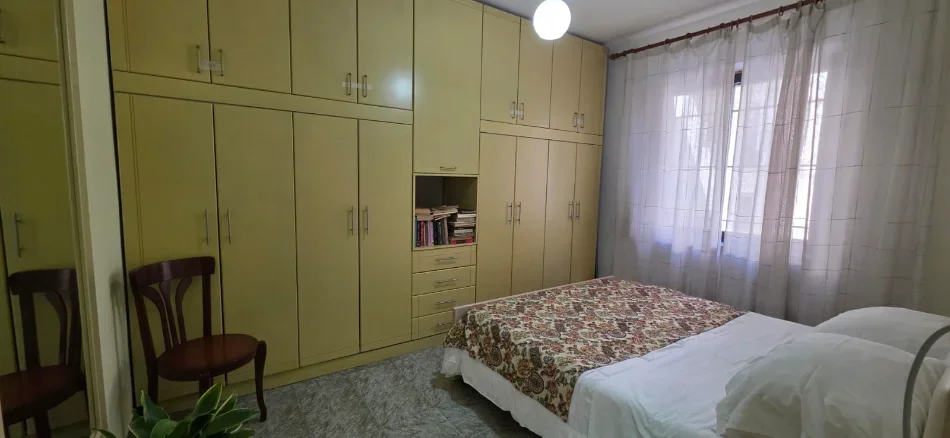 Tirane, jepet me qera apartament 2+1 Kati 1, 120 m² 650 € (Stadiumi Dinamo)