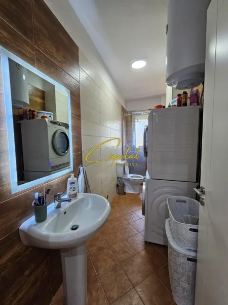Tirane, shitet apartament 2+1 Kati 4, 99 m² 145.000 € (FRESKU)