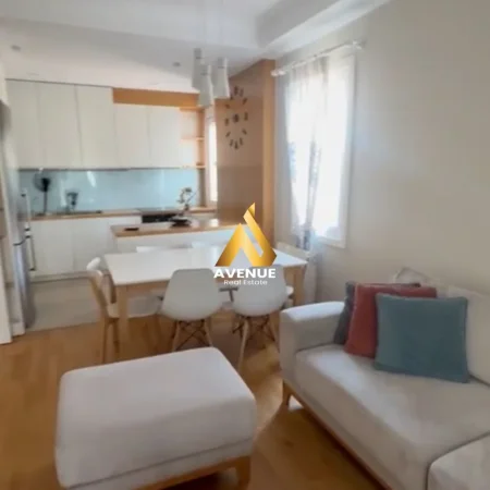 Tirane, jepet me qera apartament 3+1 Kati 6, 155 m² 1.500 € (Prokop Mima)