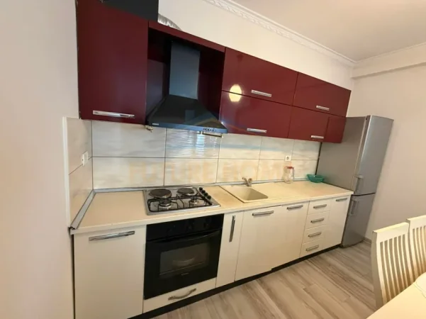 Tirane, shes apartament 1+1 Kati 7, 65 m² 113.000 € (Unaza e Re)