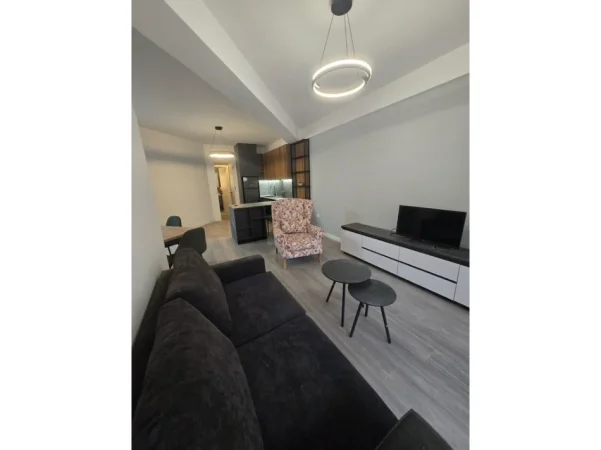 Tirane, jepet me qera apartament 1+1 Kati 3, 75 m² 450 € (astiri)