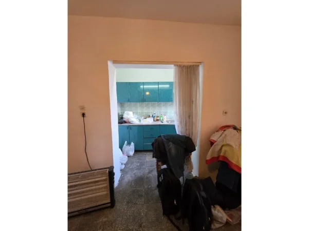 Tirane, shitet apartament 1+1+Ballkon Kati 5, 54 m² 78.000 € (Allias)