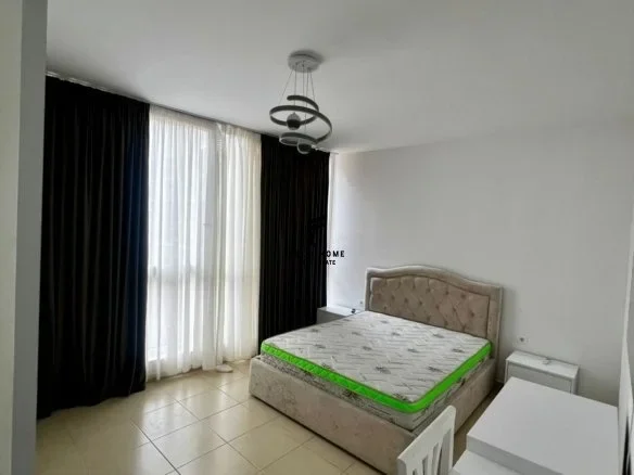 Tirane, jepet me qera apartament 2+1+Ballkon Kati 1, 92 m² 650 € (BULEVARDI I RI)
