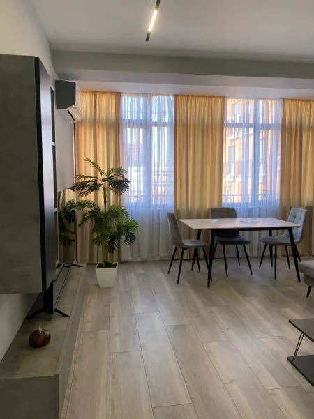 Tirane, shitet apartament 2+1 Kati 5, 115 m² 267.000 € (RRUGA FROSINA PLAKU)