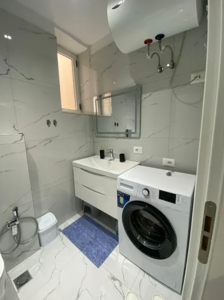 Tirane, shitet apartament 2+1 Kati 5, 115 m² 267.000 € (RRUGA FROSINA PLAKU)