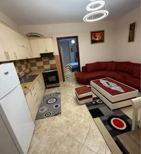 Tirane, jepet me qera apartament 2+1 Kati 7, 100 m² 450 € (Astir)