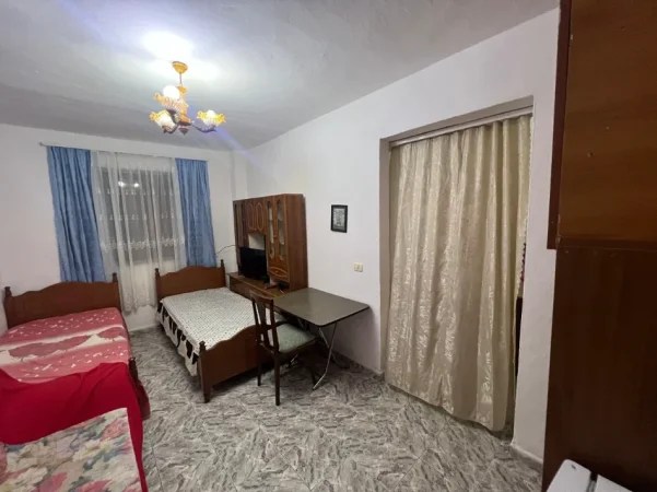 Jepet me qira apartament 1+1 , 350 Euro ,tek Tregu Elektrik