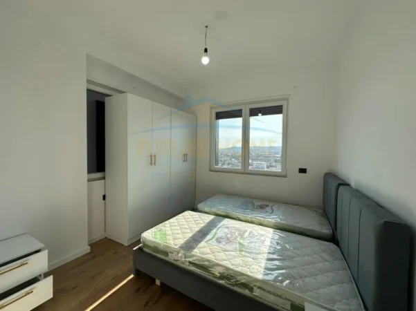 Tirane, jepet me qera apartament 2+1+Ballkon Kati 3, 90 m² 525 € (paskuqan)