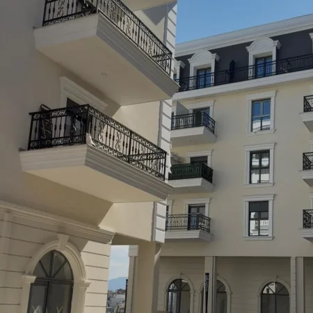 Tirane, shitet apartament 2+1+Ballkon , 125 m² (Porta Tirana e Re TEG)