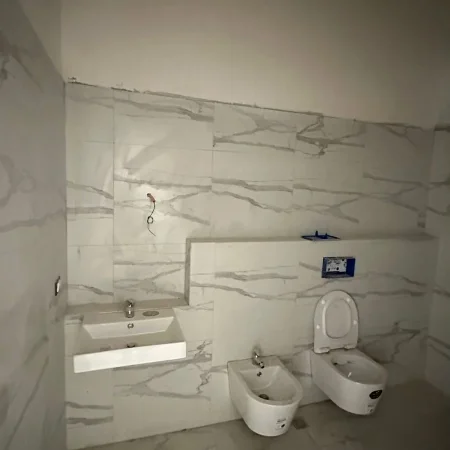 Tirane, shitet apartament 2+1+Ballkon , 125 m² (Porta Tirana e Re TEG)