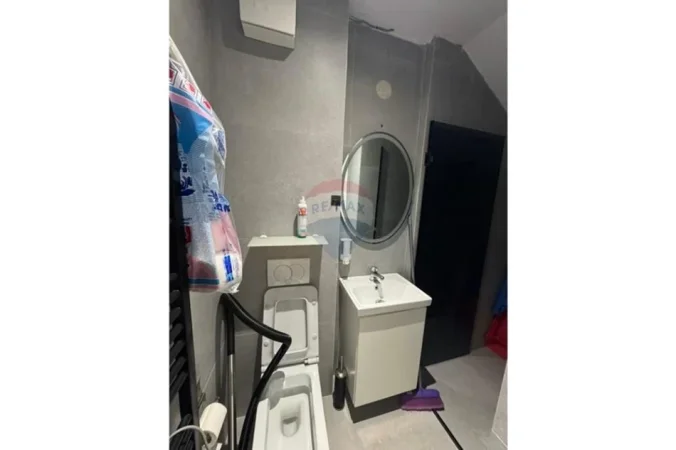 Tirane, jepet me qera 2+1 , 97 m² 750 € (Rruga e Dibres)