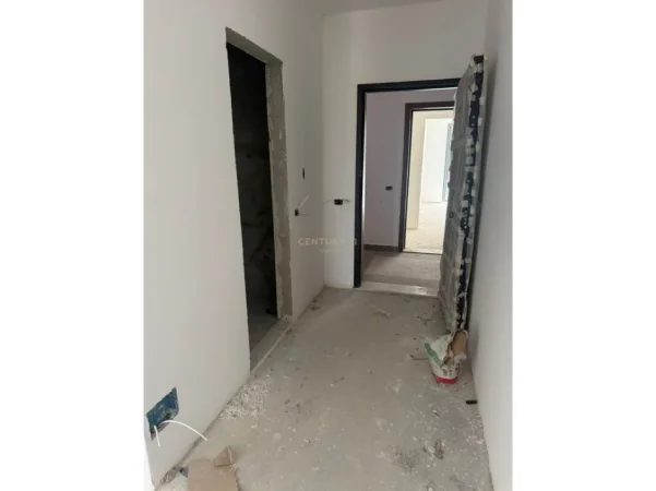 Tirane, shitet apartament 1+1 Kati 4, 74 m² 140.000 € 