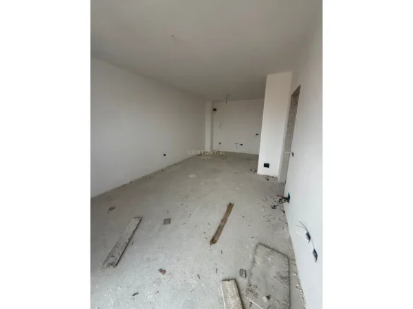 Tirane, shitet apartament 1+1 Kati 4, 74 m² 140.000 € 