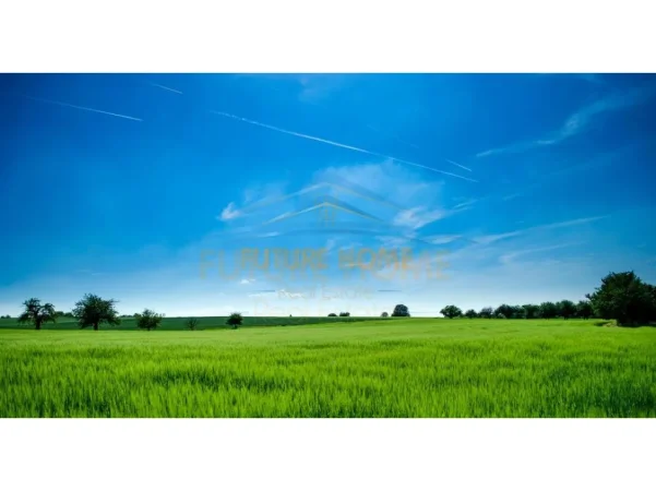 Tirane, shitet toke , 6.700 m² 268.000 € (Autostrada Tirane-Durres, rruga dytesore)