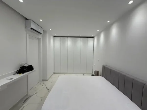 Tirane, jepet me qera apartament 1+1 Kati 6, 70 m² 750 € (PRANE RING CENTER)
